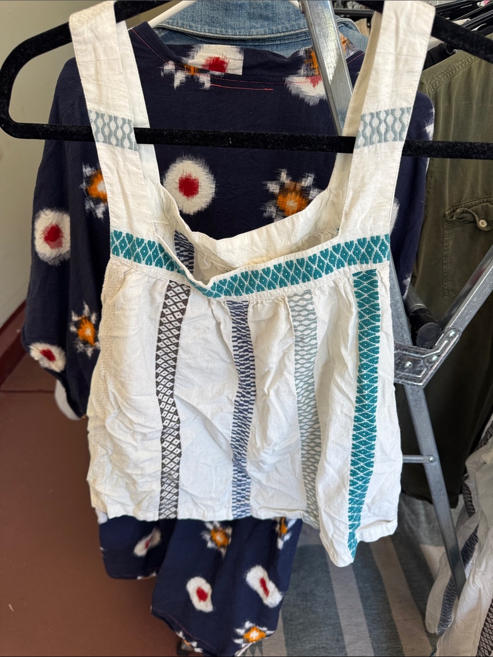 Splendid White Cotton Embroidered Camisole with Teal & Gray Accents